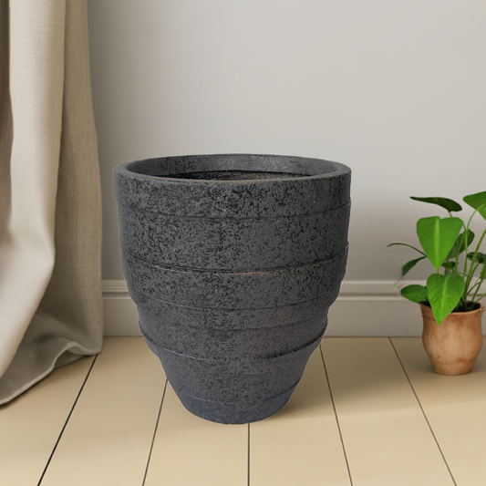 Cato Planter