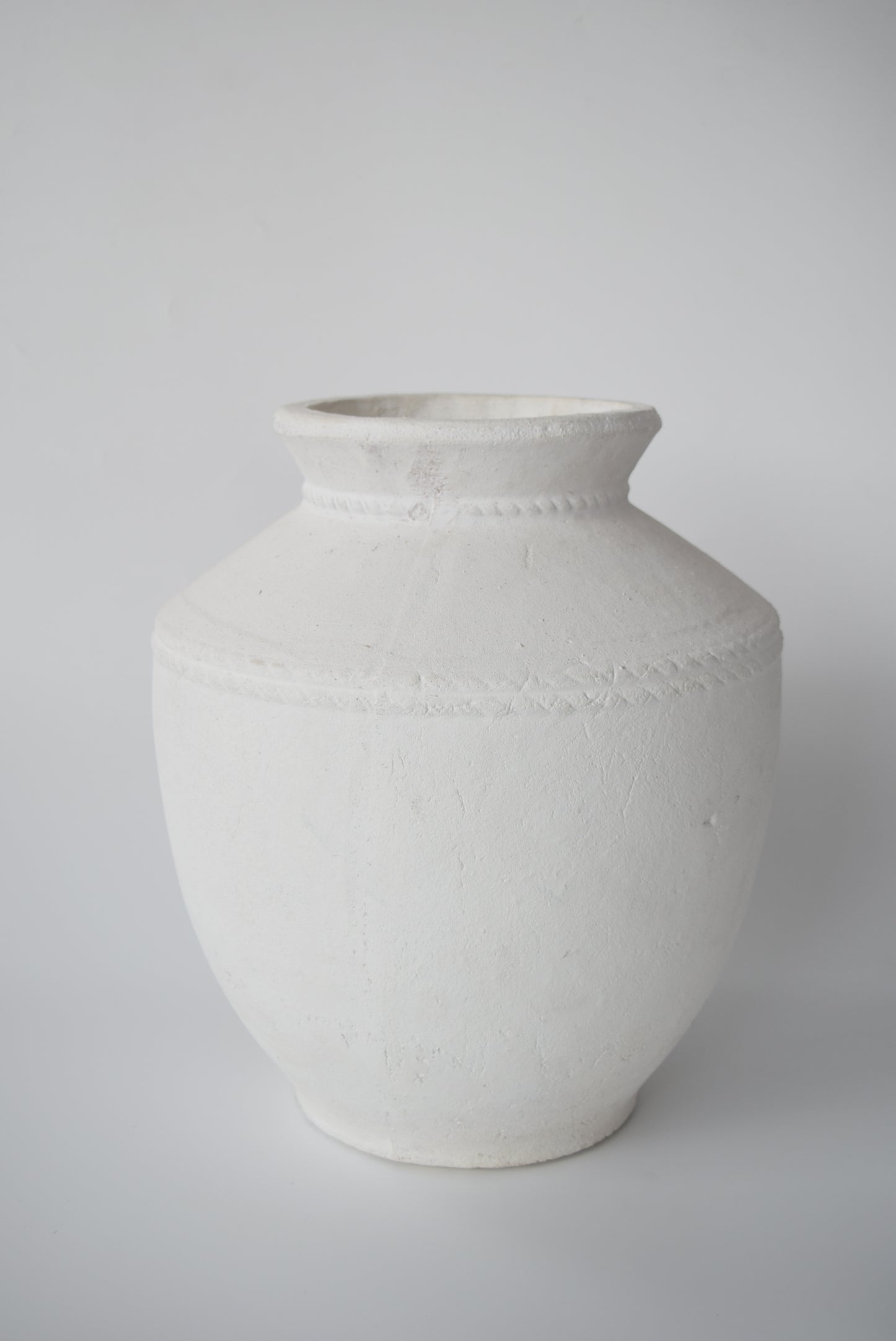 Campestre White Vase