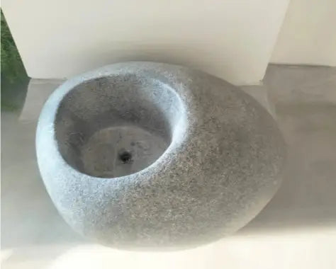 Edgar Round Planter