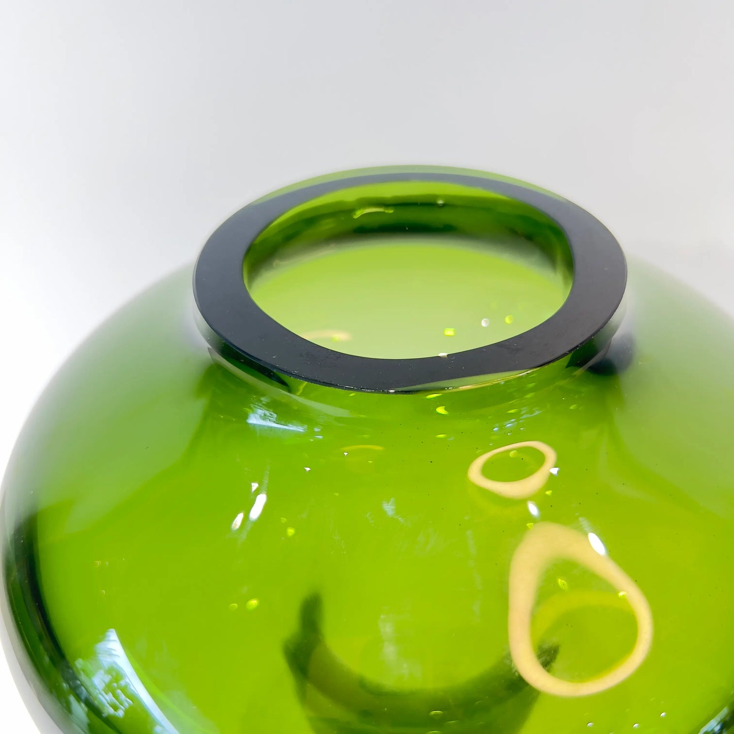 Green Turnip Flower Vase