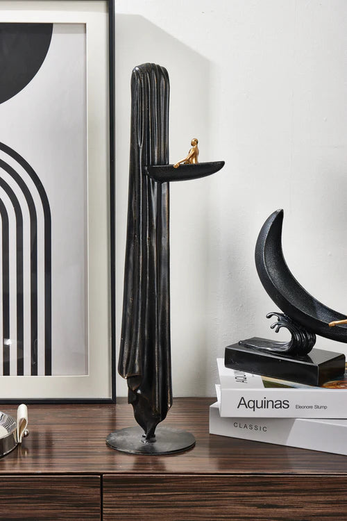 Man On Ledge Marble Alloy Black