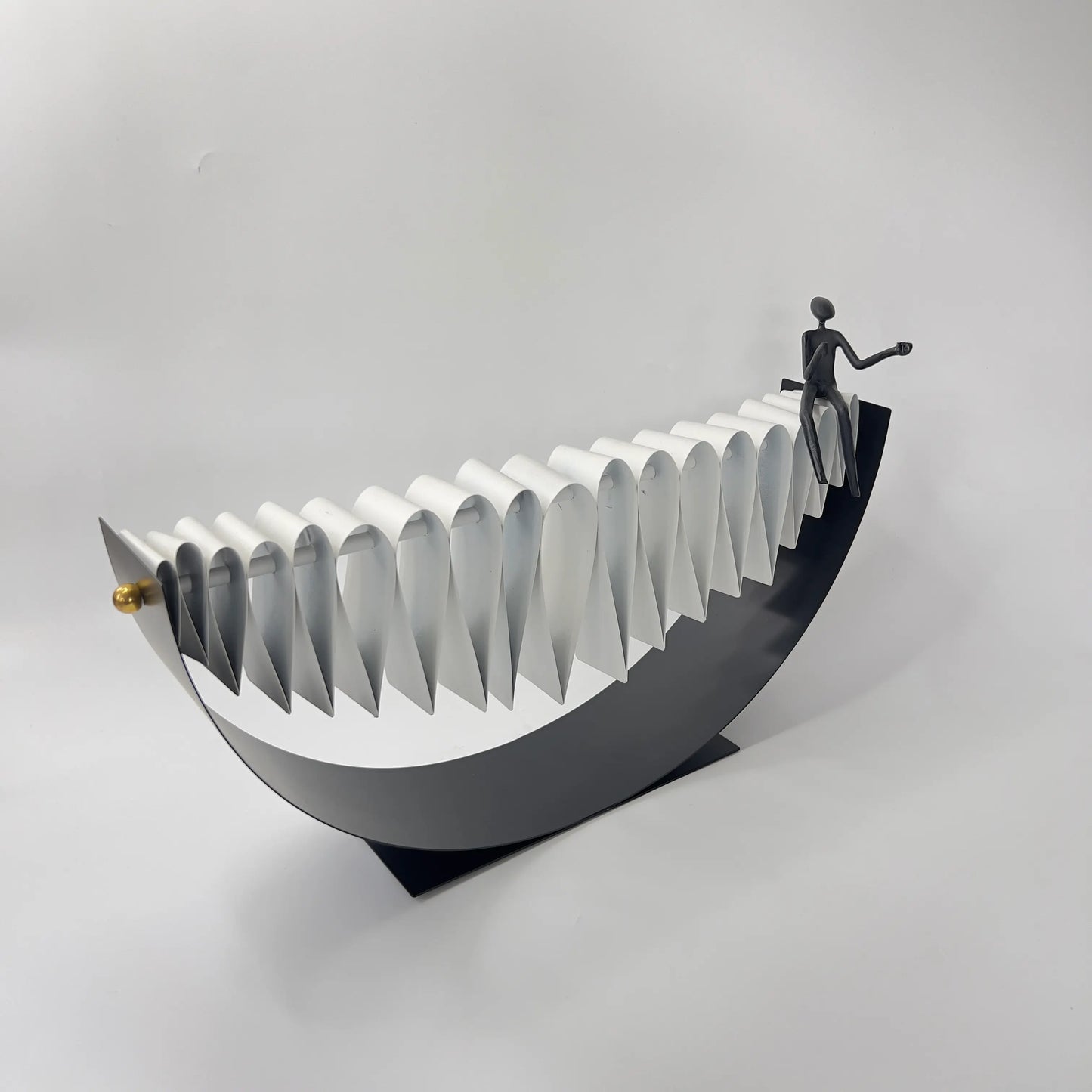 Nowella Decor Figurine