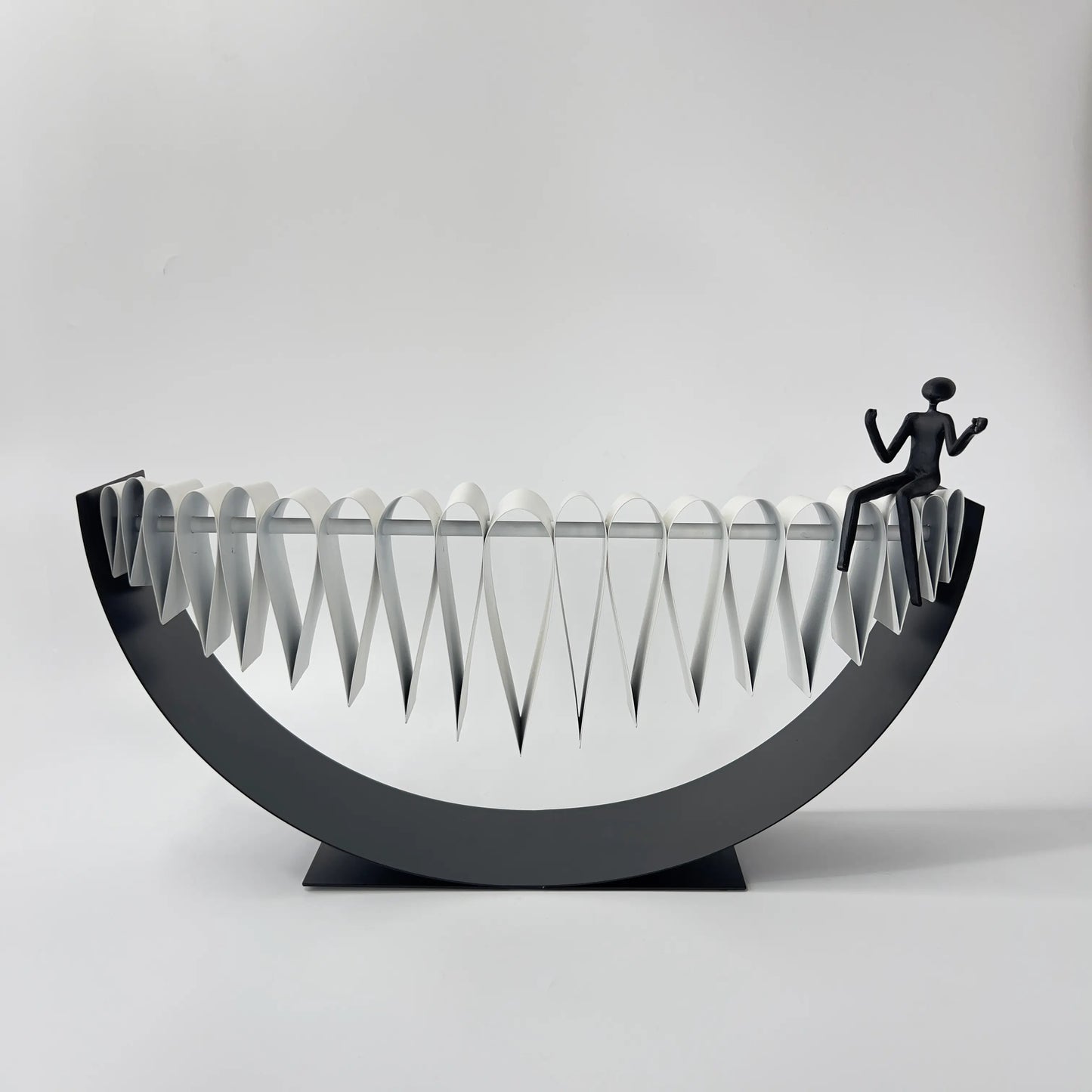 Nowella Decor Figurine