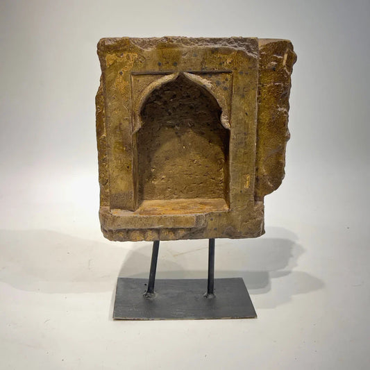 Aarav Stone Lamp