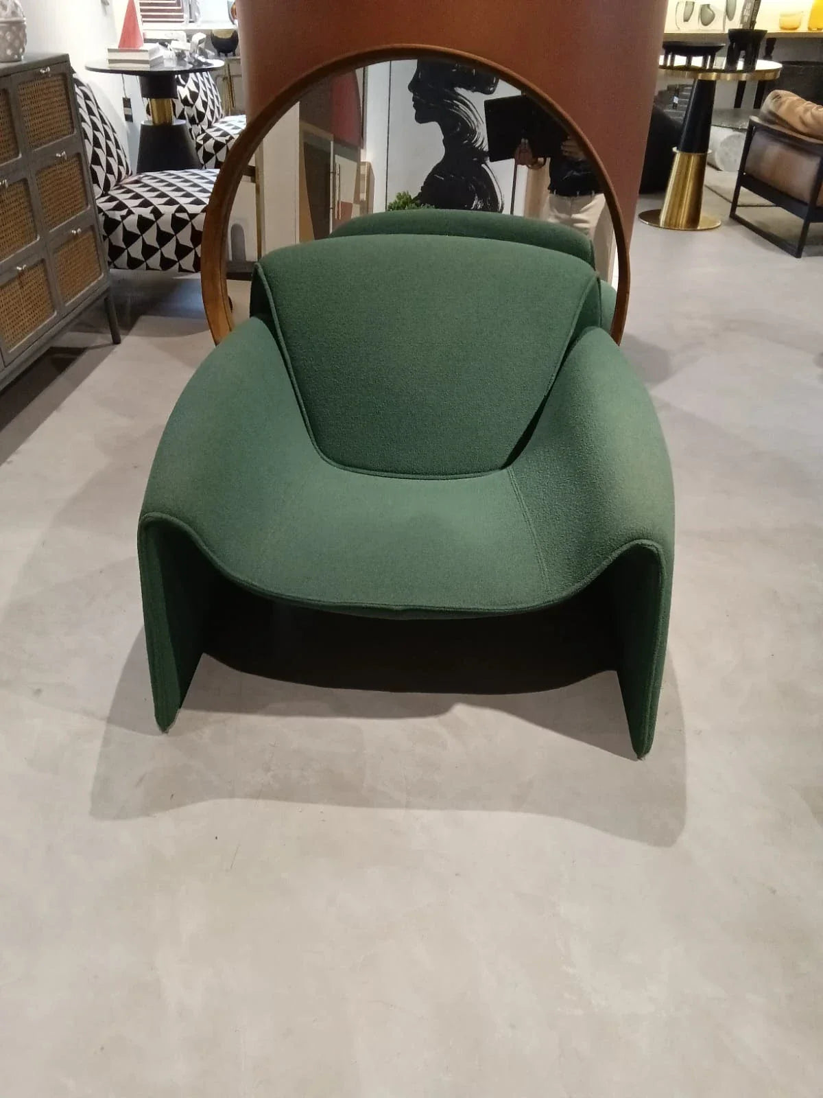 Ellora Single Seater