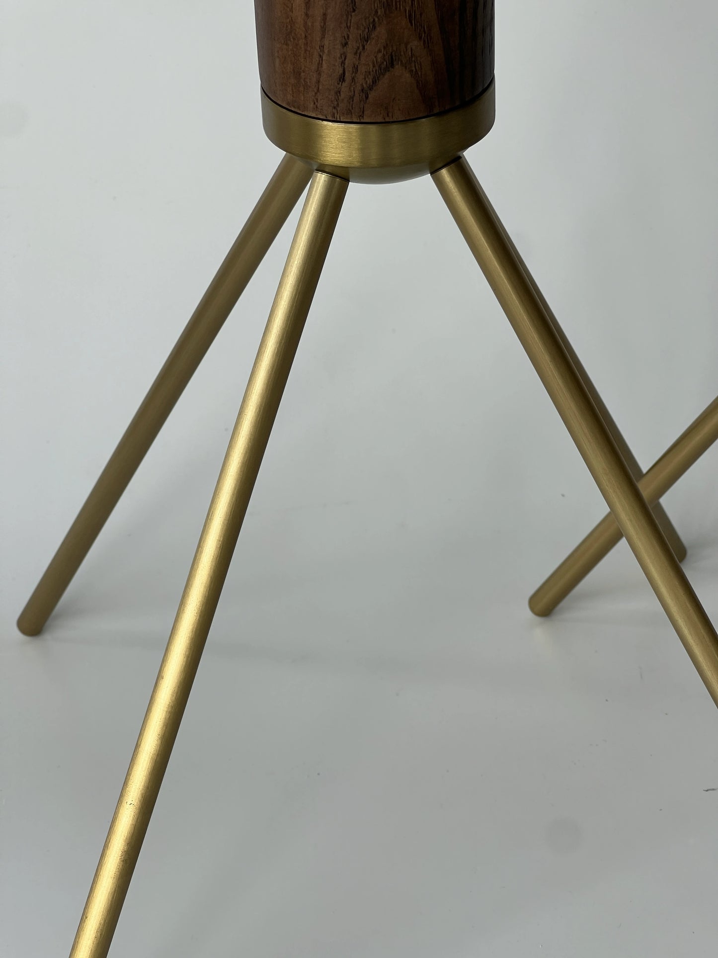 Stellar Surface Tea Table S/2
