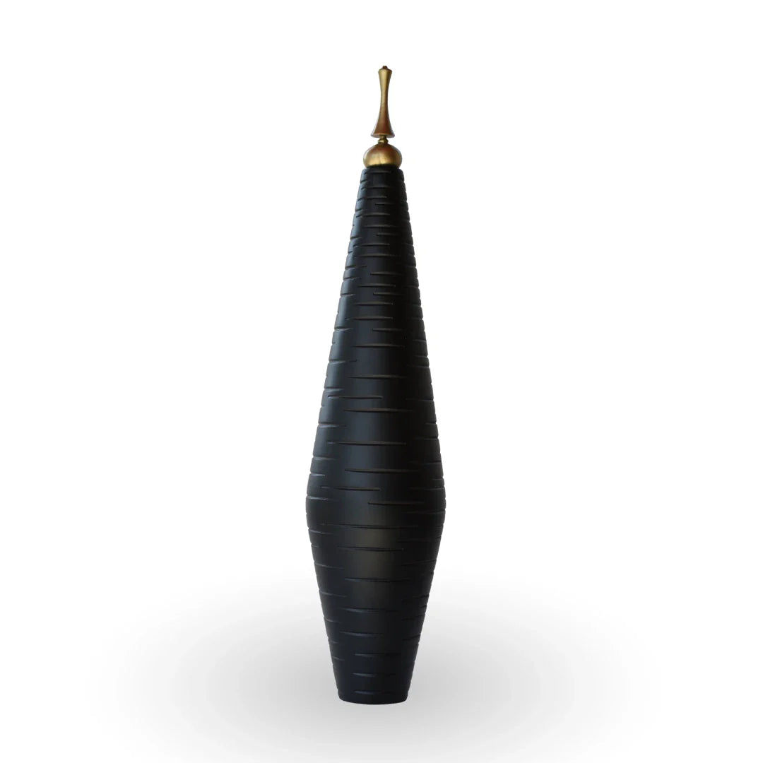 Golden apex spire sculpture black and gold polyresin metal sculpture for modern home decor