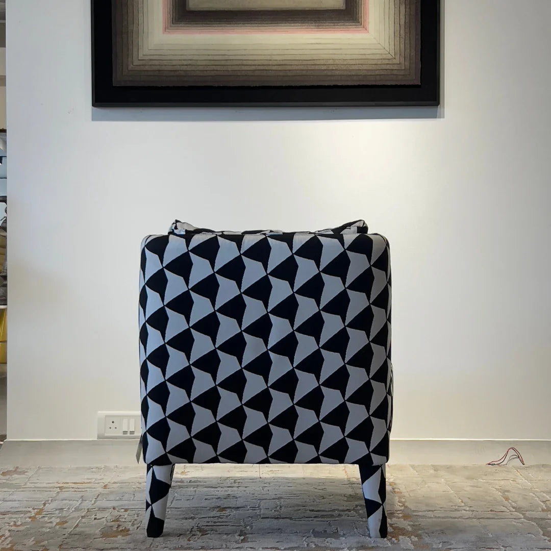 Houndstooth Single Seater