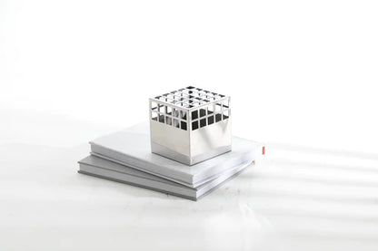 Ketrec Silver Table Top Décor