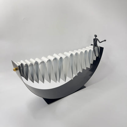 Nowella Decor Figurine