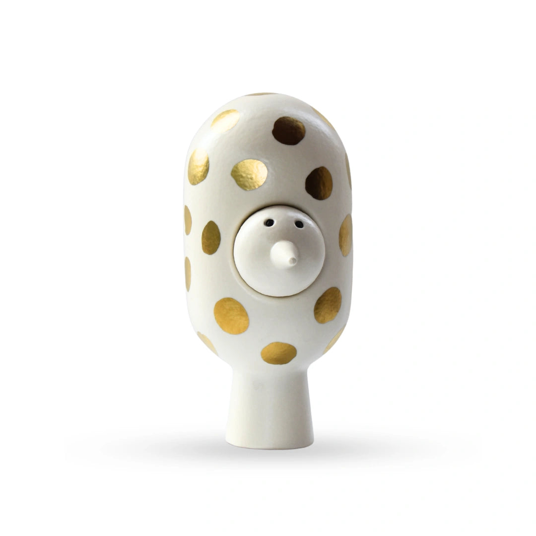 Peak bird figurine sculptural table decor for modern home interiors