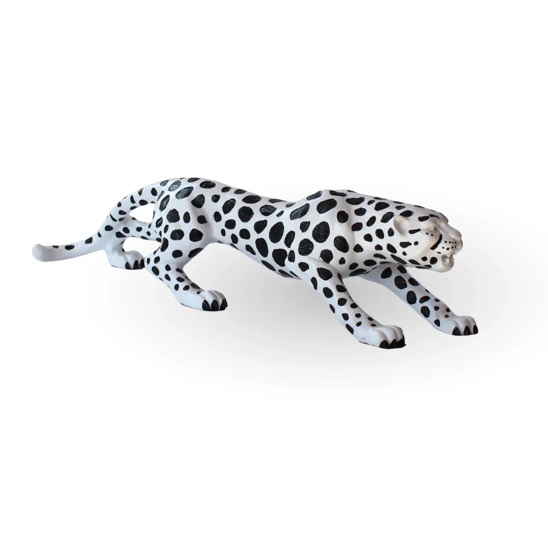 Wakanda prowler black polyresin luxury table decor for modern home decor