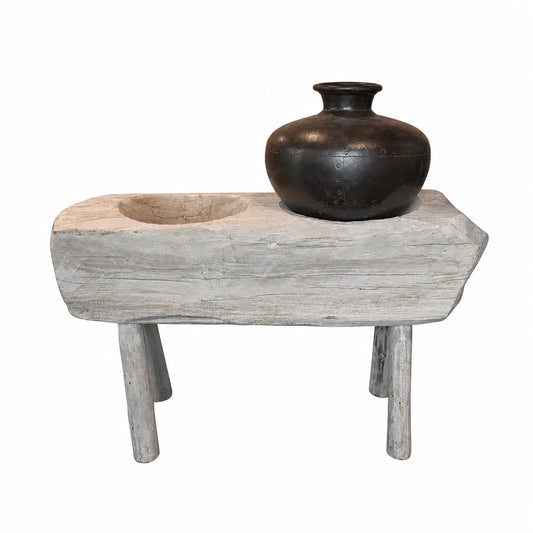 Patlo Wooden Bench with Iron Pot